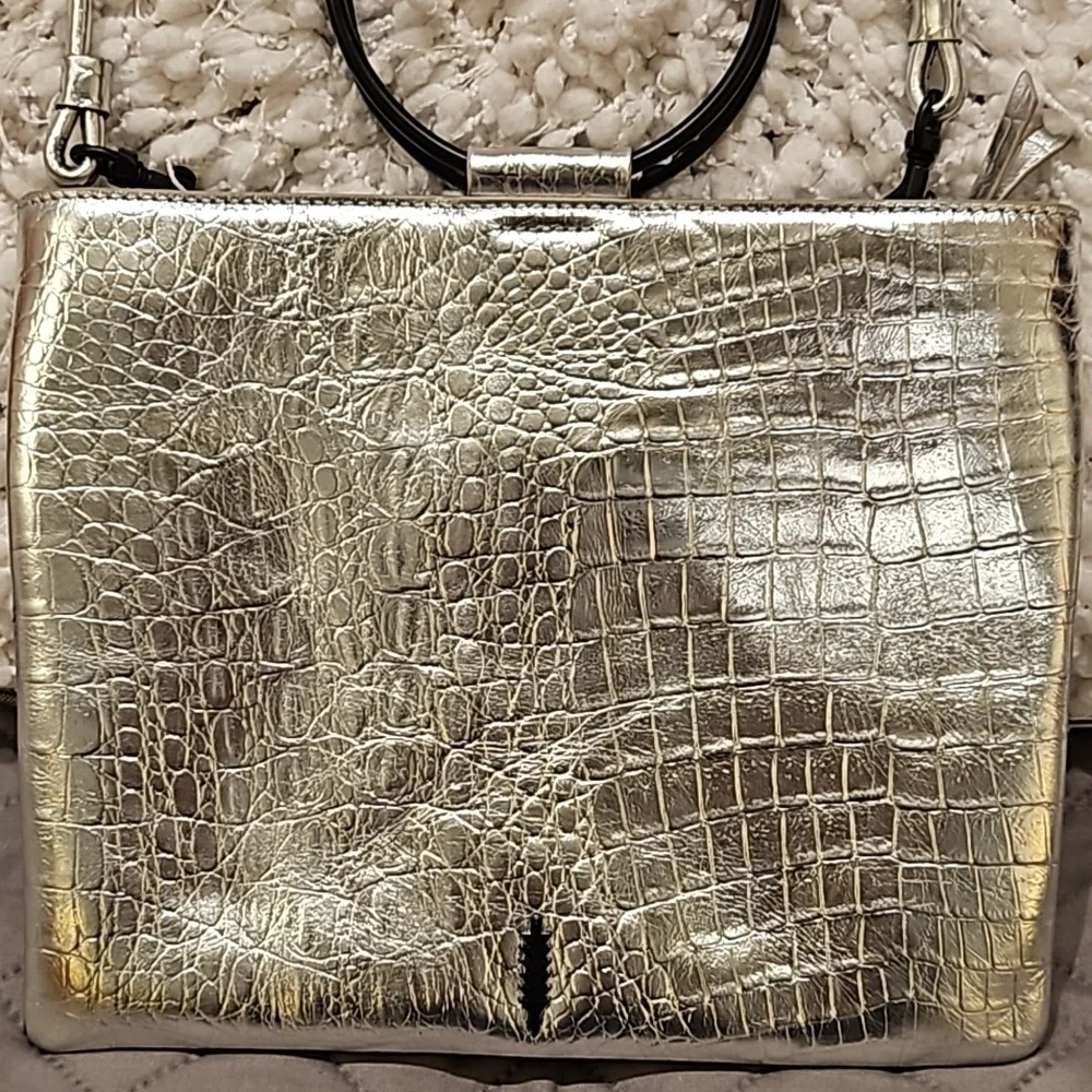 Thacker Crossbody Bag - Picture 2 of 16